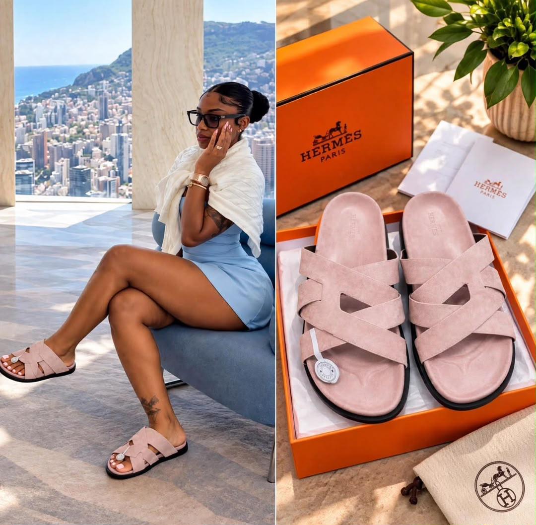 HERMES PARIS SLIPPERS